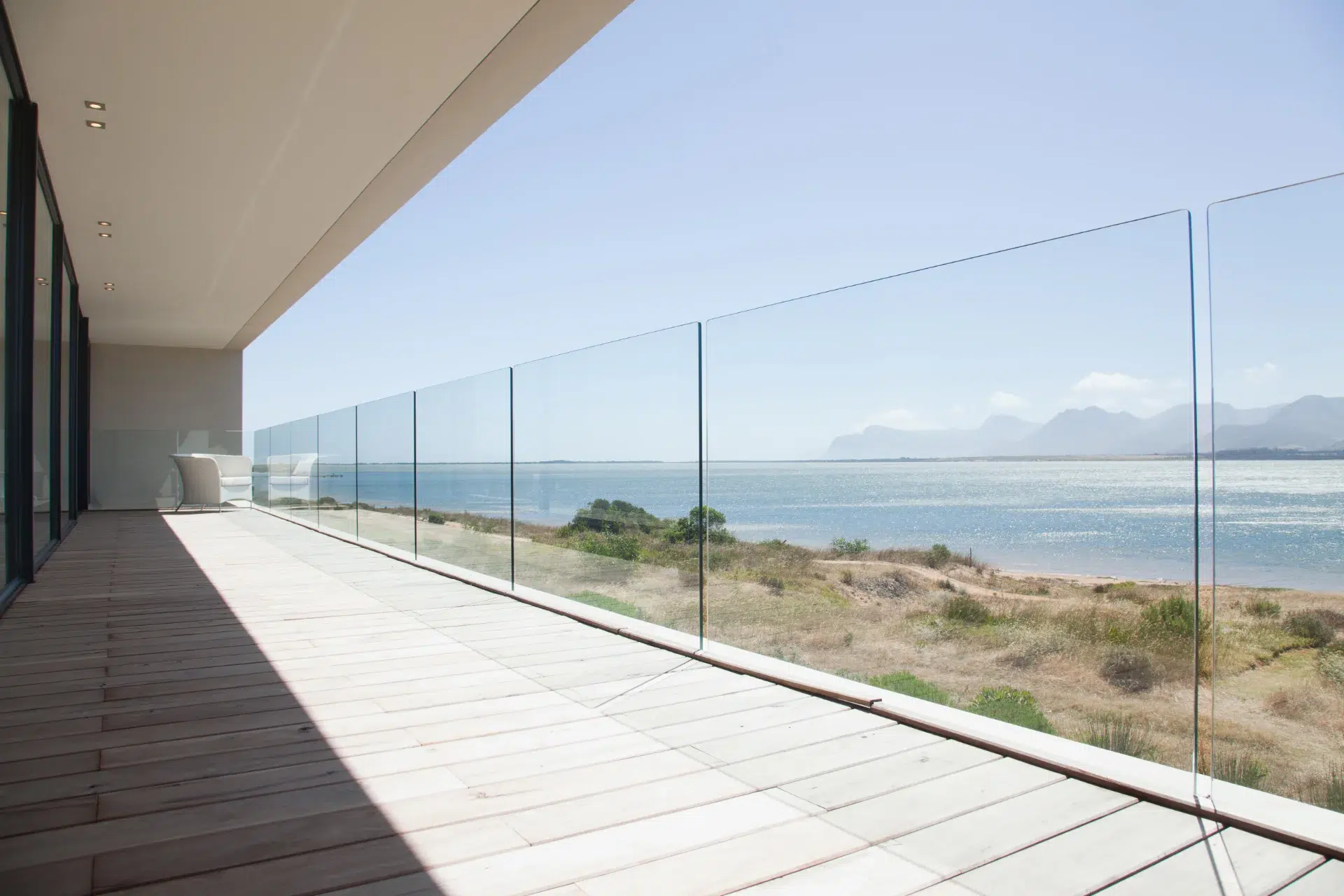 VLX 120 Glass Railing System in Fort Lauderdale, FL | Juniper Windows Fort Lauderdale - detail 1